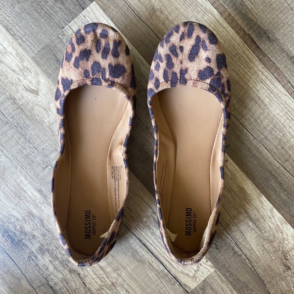 Size 8 Cheetah Print Flats